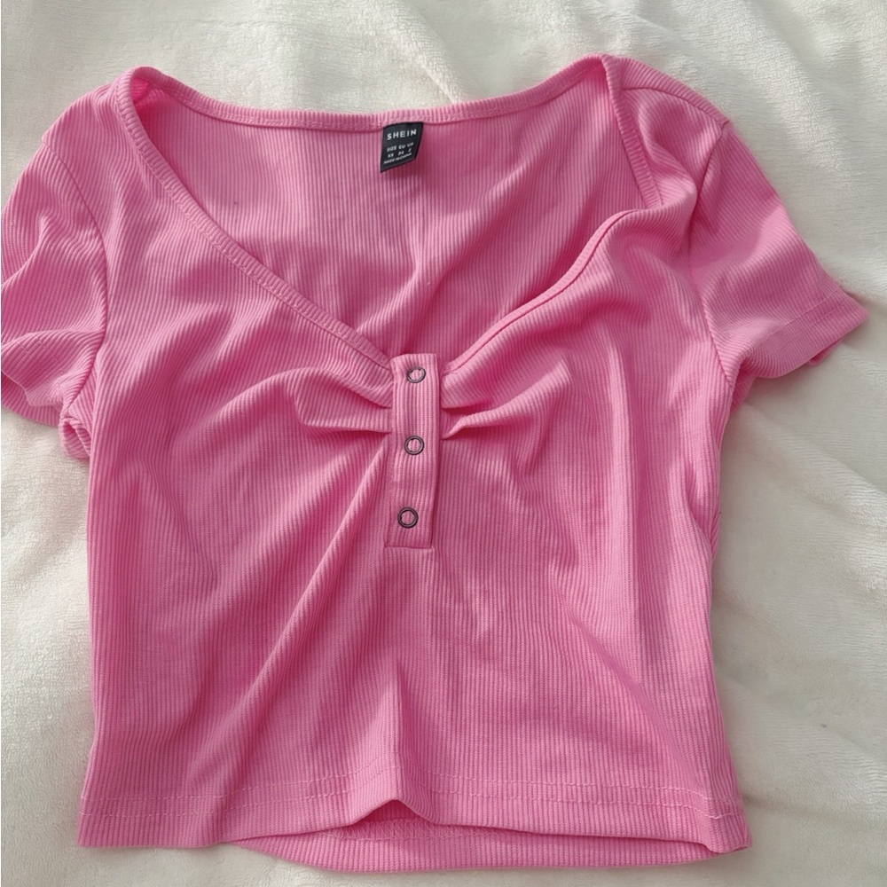 SHEIN Pink Ribbed Crop Top with Button Detail